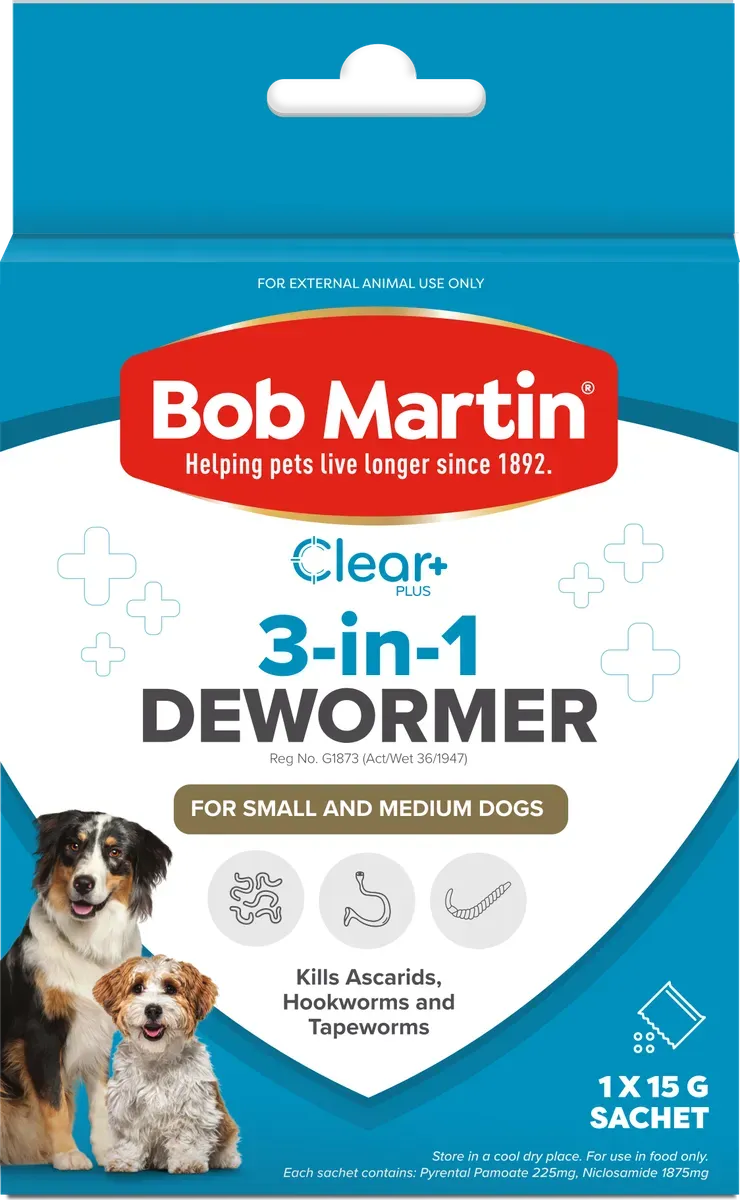 Front of Bob Martin 3-in-1 Dewormer Small/Medium Dogs 15 g sachet box