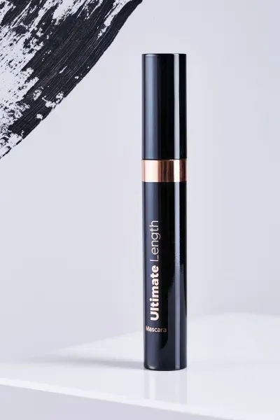 Front of WOW Ultimate Length Mascara tube